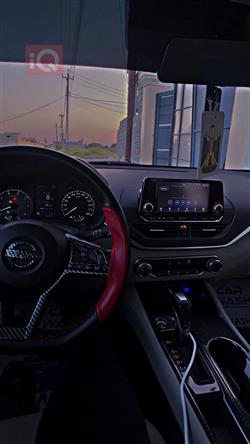 نيسان ألتيما